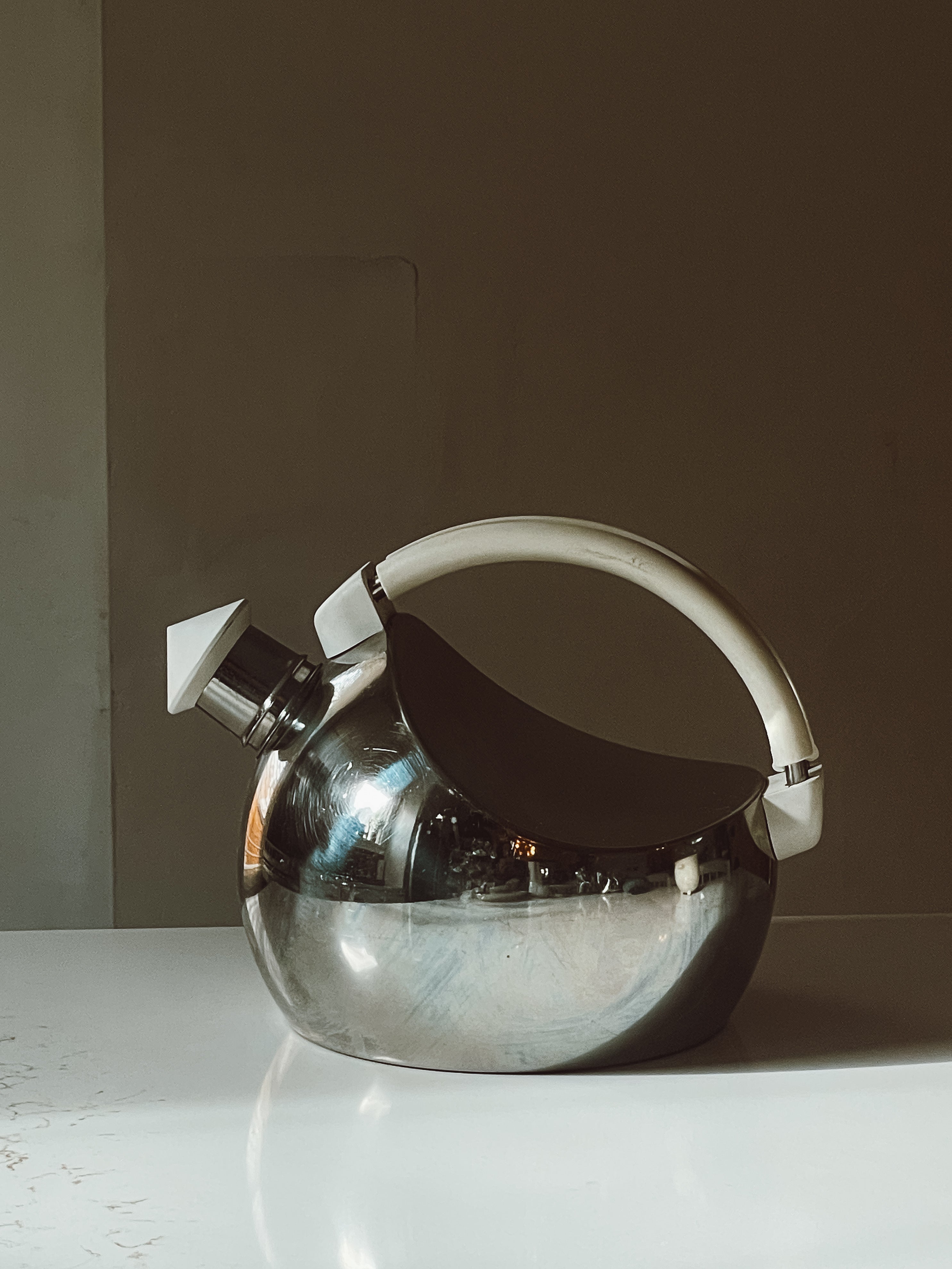 Flavio Sambinelli Design Kettle for Carlo outlet Giannini - 1980s Italian Design