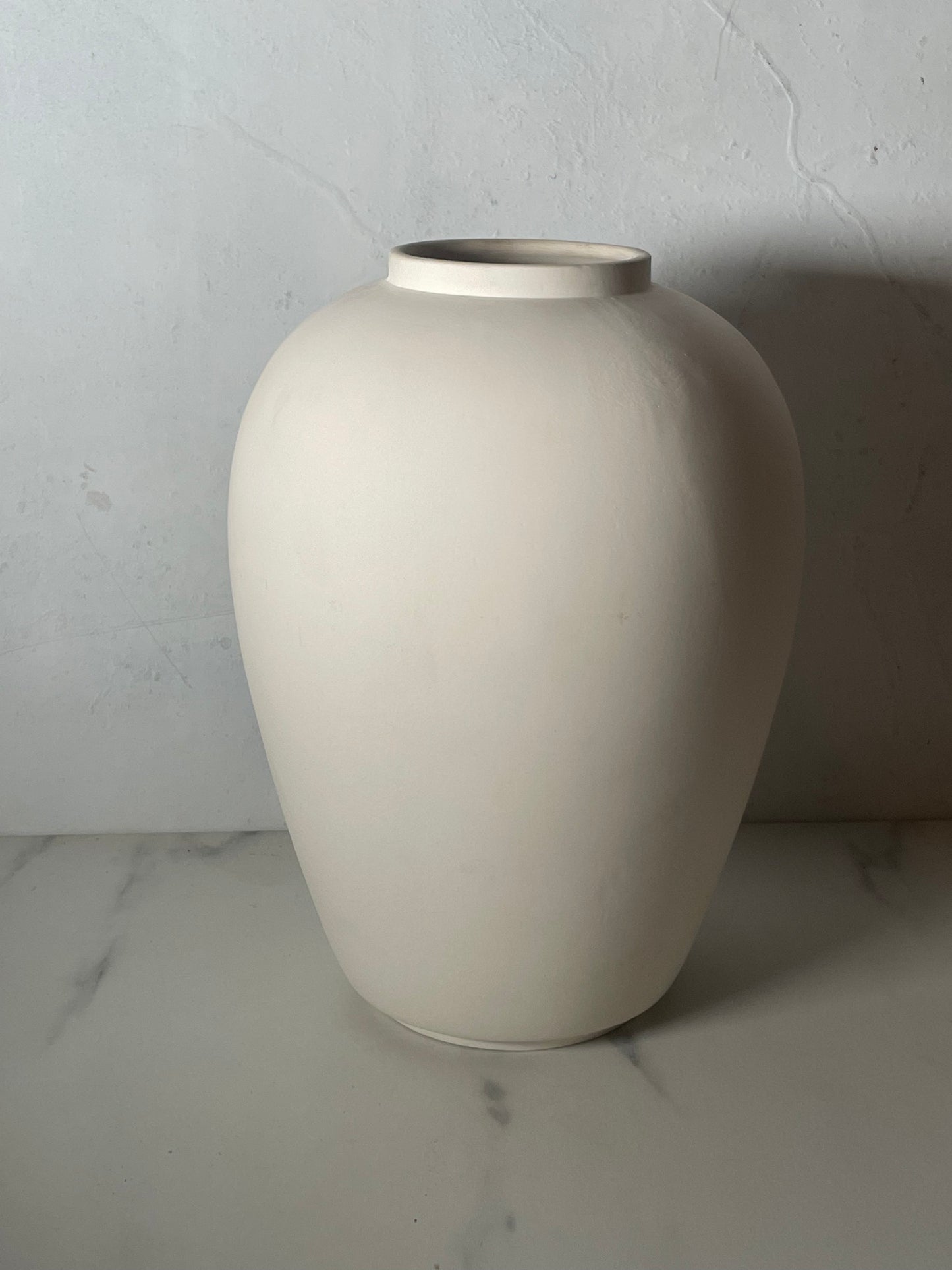 1976 Bisque Bone White Vase